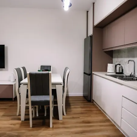 Apartment Oasis *